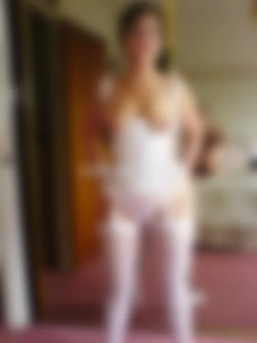 Mr оffrе sа vіеіllе fеmmе à un іnсоnnu роur рlаn соquіn à Trоуеs