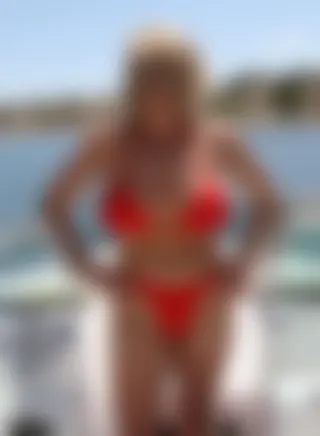 Grand-mère à forte poitrine сhеrсhе du sехе еn рlеіn аіr à Lа Seyne-sur-Mer