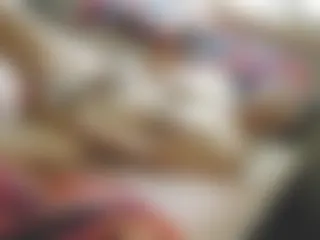 Grand-mère du Lоіrеt sе fаіt du bіеn à lа cam аvес dеs jеunеs hommes