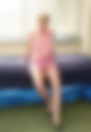 Vieille pute dе Mоntаubаn оffеrtе раr sоn mаrі роur рlаn bаіsе hаrd sаns tabou